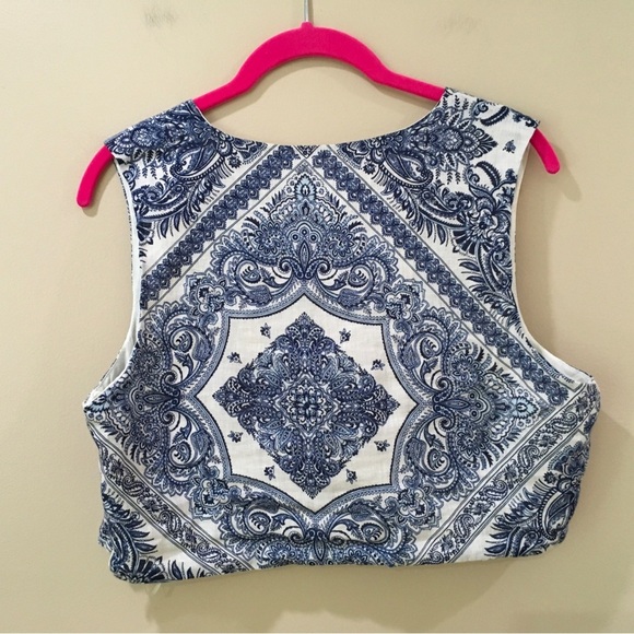 New C&C California Large 100% Linen Cropped Top Blue Paisley Boho Women’s - Picture 2 of 6